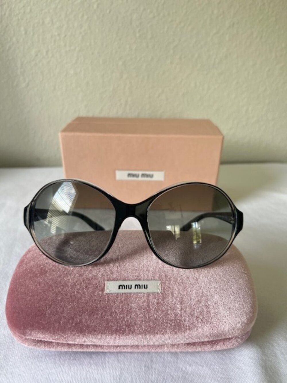 MIU-MIU-MU14LS 6AW3M1 WOMANS SUNGLASSES